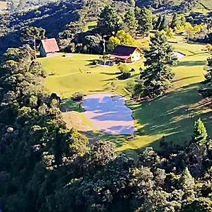 nosso-patio-chale-na-montanha.santa-catarina-brasil.com/